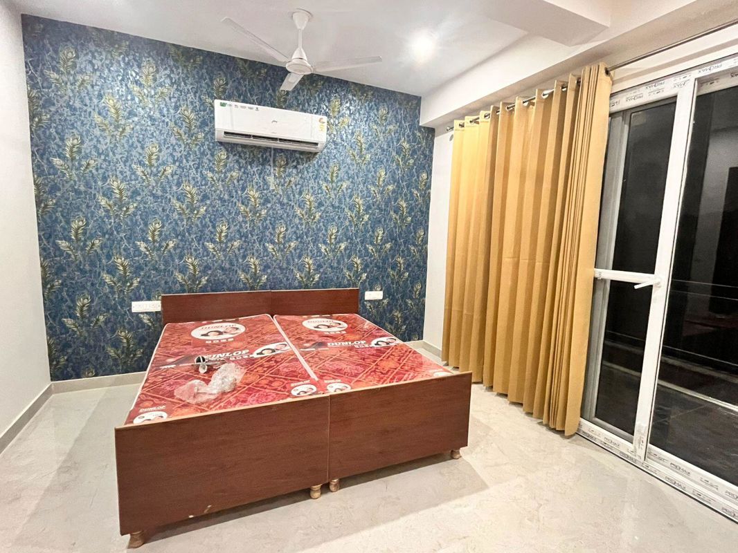 3 BHK for rent in Sector 23, Gurugram — furnished — 1500 sq.ft