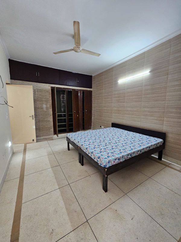 3 BHK for rent in Sector 23a, Gurugram — semi-furnished — 3000 sq.ft