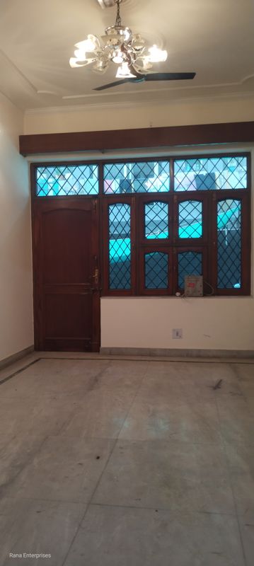 3 BHK for rent in Sector 23a, Gurugram — semi-furnished — 1800 sq.ft