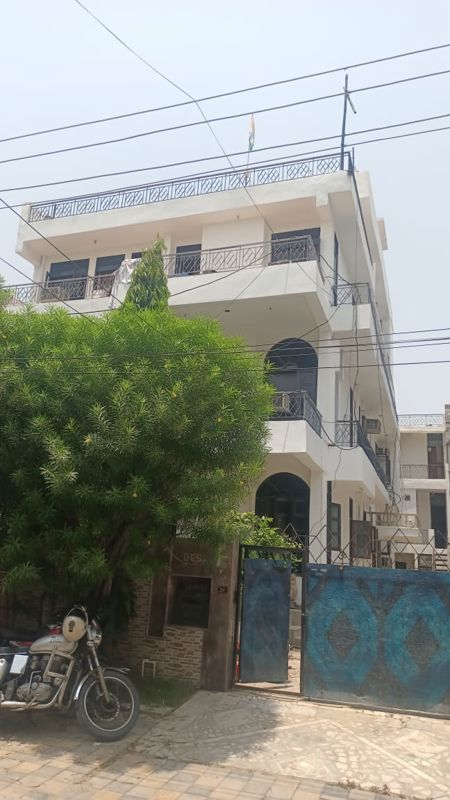 3 BHK for rent in Sector 23a, Gurugram — unfurnished — 350 sq.ft