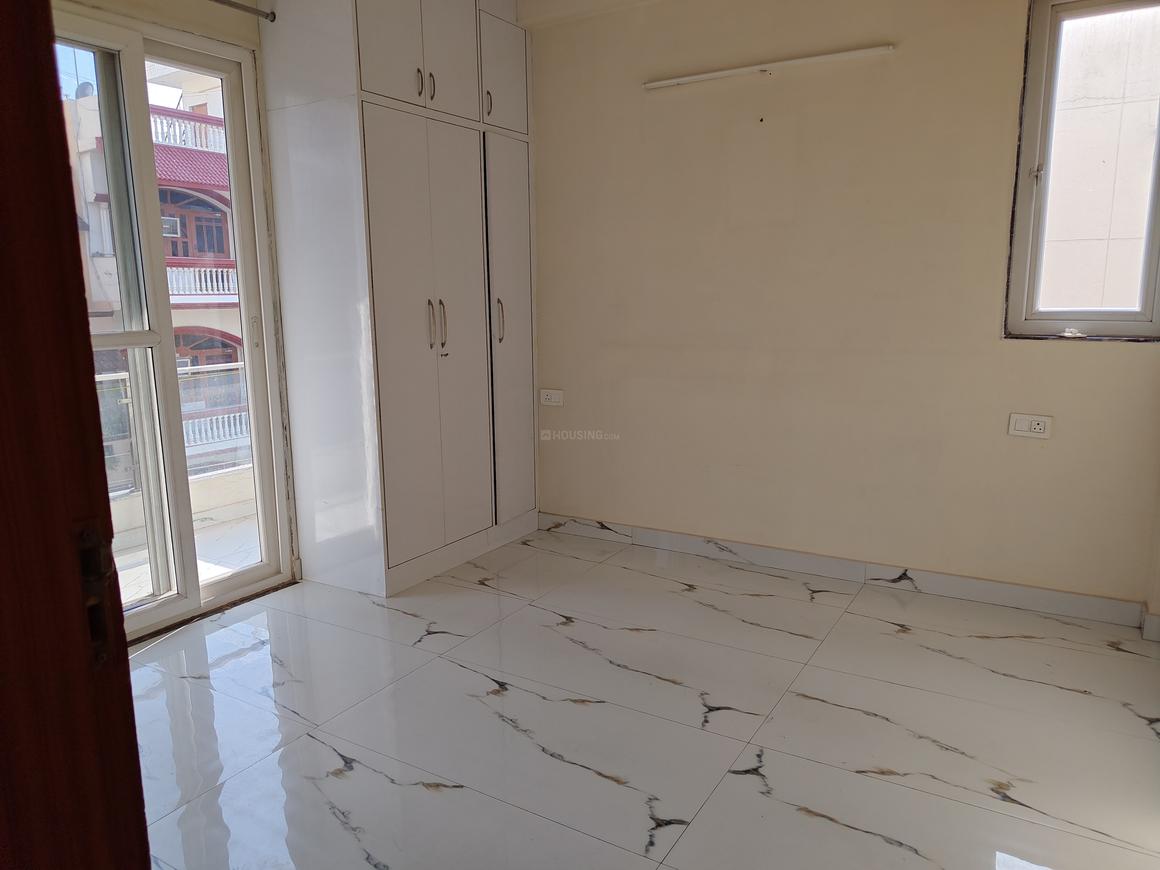 3 BHK for rent in Sector 23A, Gurugram — semi-furnished — 1650 sq.ft