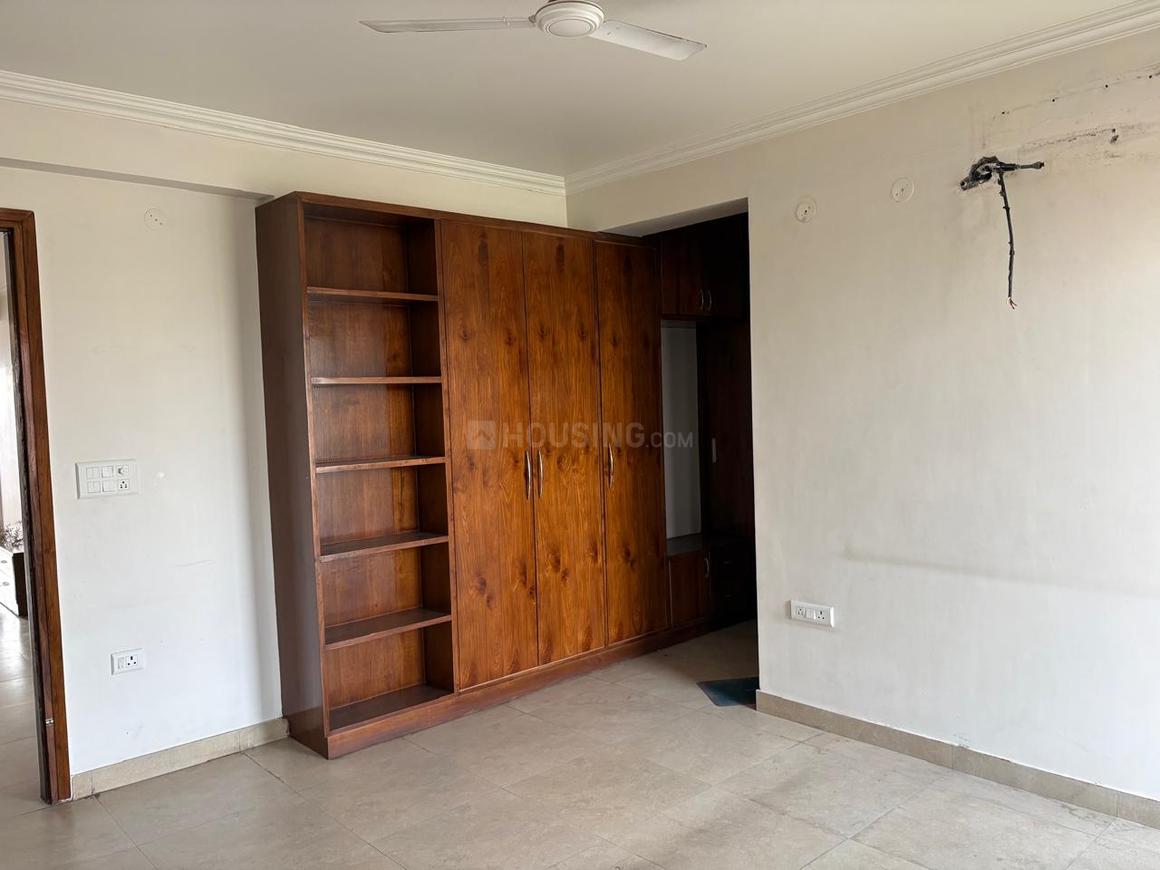 3 BHK for rent in Sector 23A, Gurugram — semi-furnished — 2704 sq.ft
