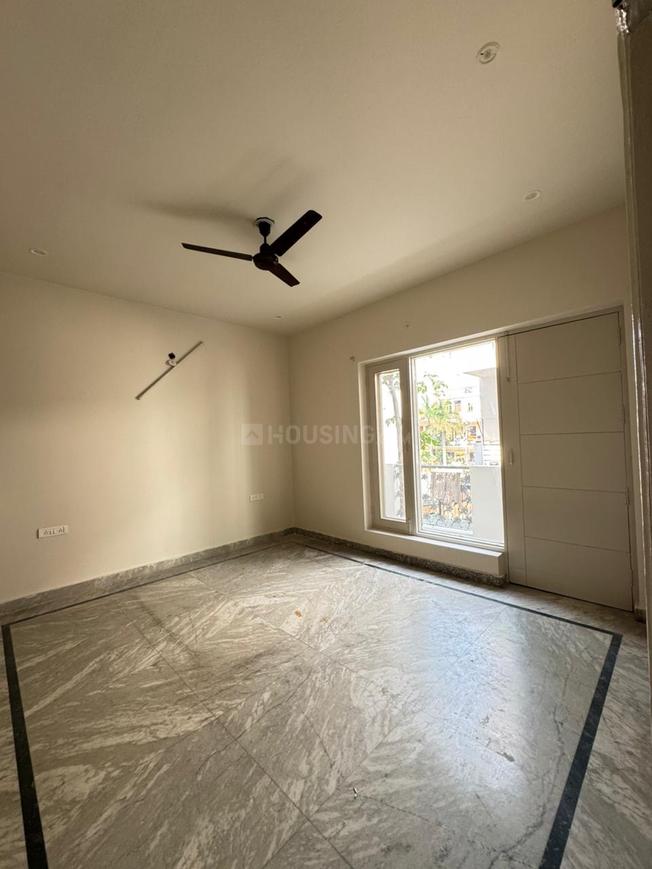 3 BHK for rent in Sector 23A, Gurugram — semi-furnished — 1860 sq.ft