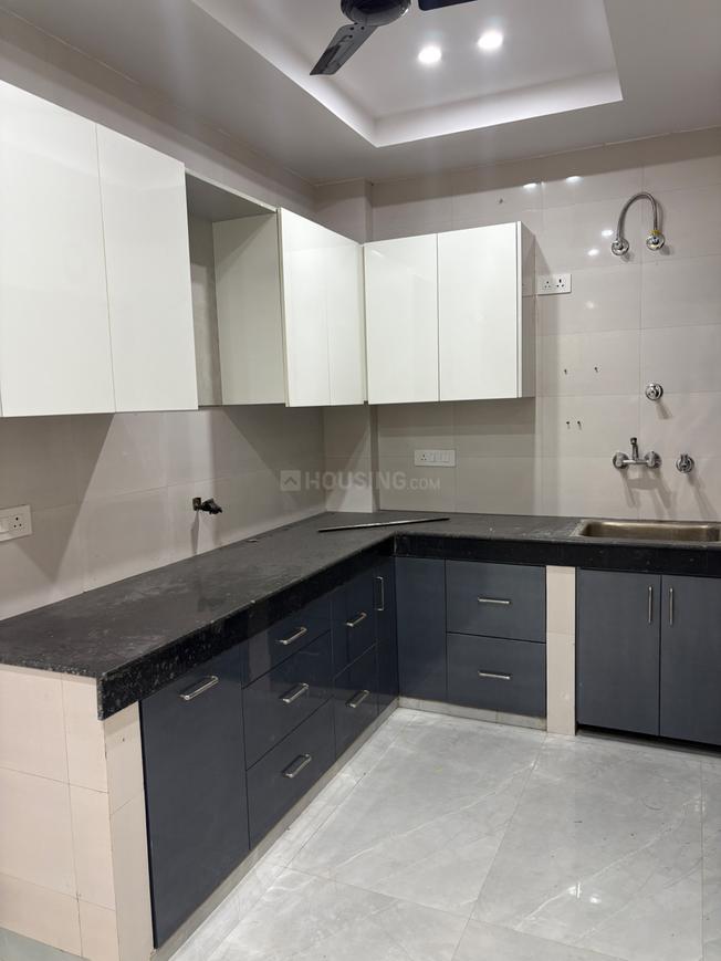 3 BHK for rent in Sector 23A, Gurugram — semi-furnished — 1800 sq.ft