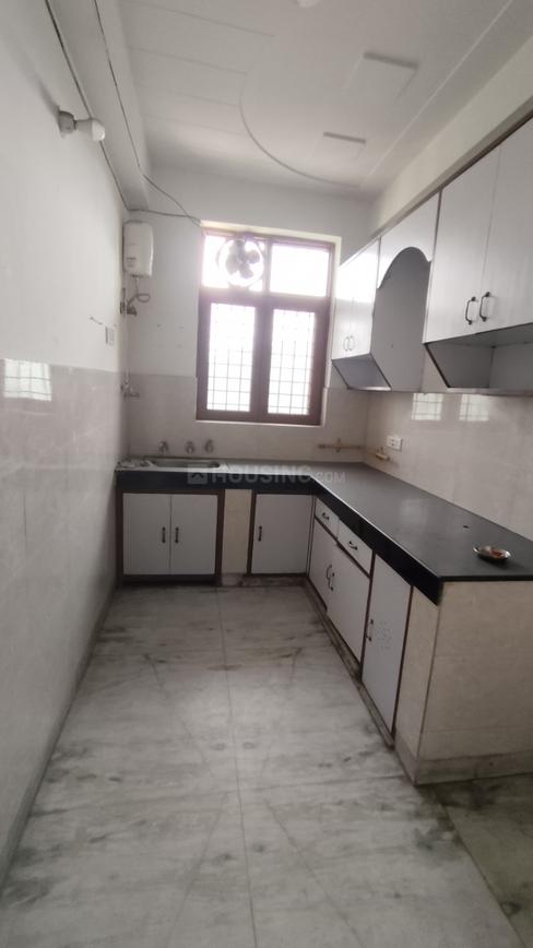 3 BHK for rent in Sector 23A, Gurugram — semi-furnished — 1850 sq.ft