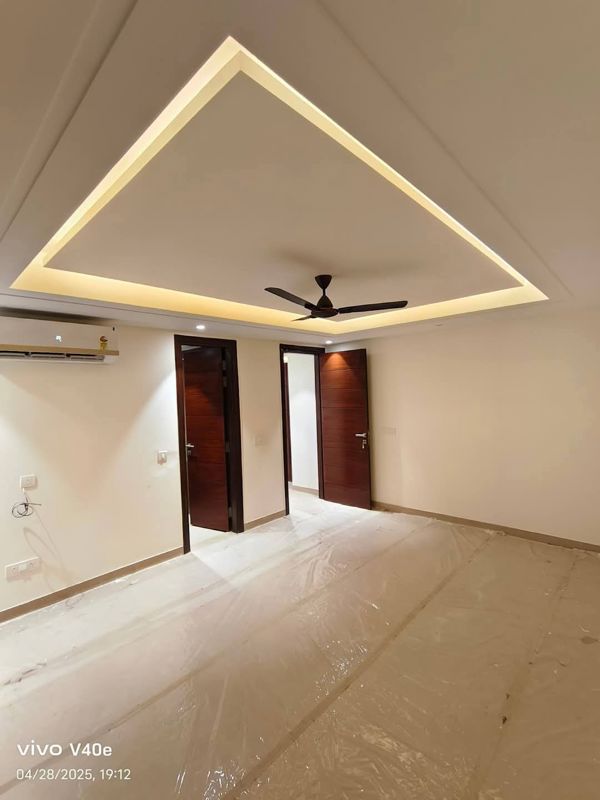 3 BHK for rent in Sector 24, Gurugram — semi-furnished — 1980 sq.ft — Ambience Mall