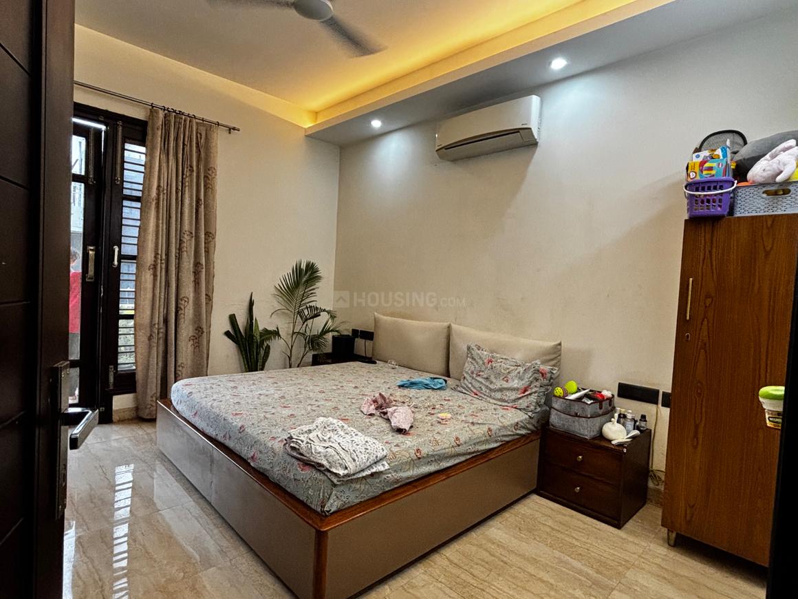 3 BHK for rent in Sector 27, Gurugram — semi-furnished — 1850 sq.ft