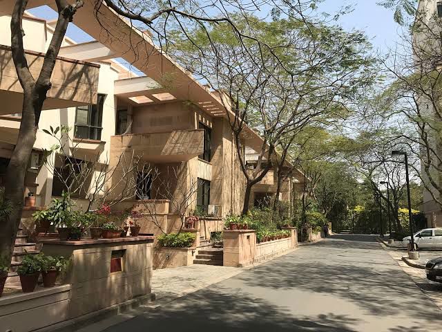 3 BHK for rent in Sector 28, Gurugram — semi-furnished — 3249 sq.ft — Itc Silverglades Laburnum