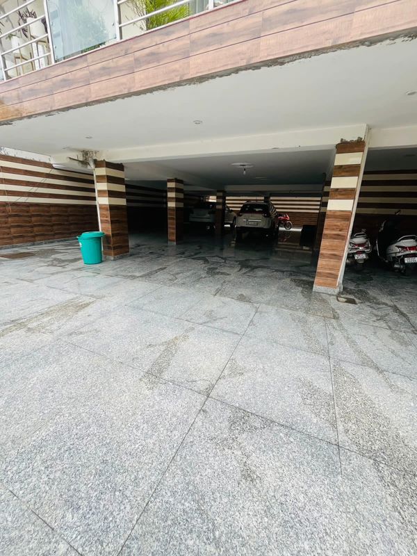 3 BHK for rent in Sector 30, Gurugram — semi-furnished — 2352 sq.ft