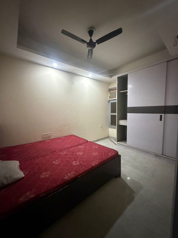 3 BHK for rent in Sector 30, Gurugram — furnished — 1700 sq.ft