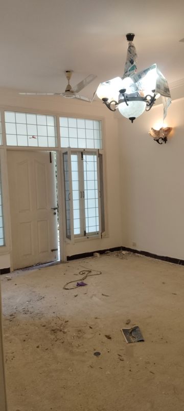 3 BHK for rent in Sector 31, Gurugram — semi-furnished — 1850 sq.ft — Raheja Teachers Flat