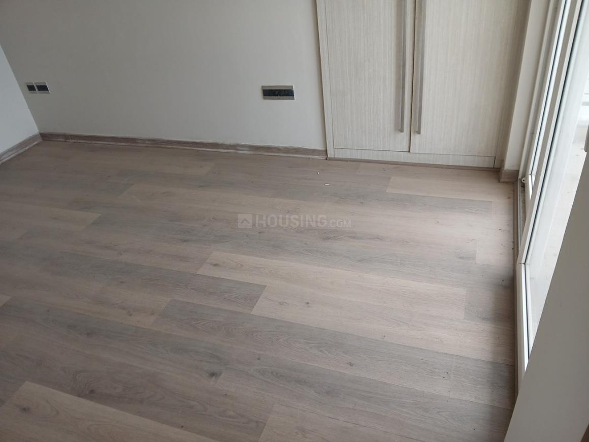 3 BHK for rent in Sector 32, Gurugram — semi-furnished — 1093 sq.ft — Central Park Flamingo Floors