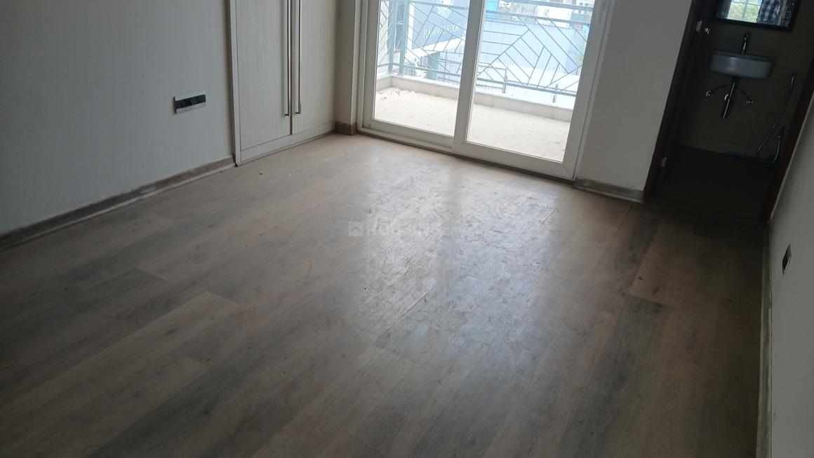 3 BHK for rent in Sector 32, Gurugram — semi-furnished — 1210 sq.ft — Central Park Flamingo Floors