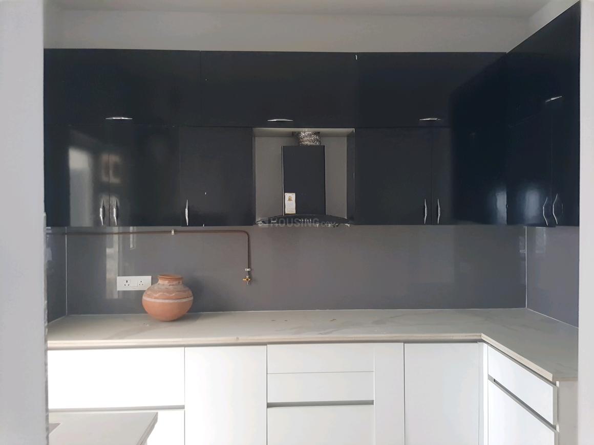 3 BHK for rent in Sector 32, Gurugram — semi-furnished — 2015 sq.ft — Central Park Aqua Front Towers