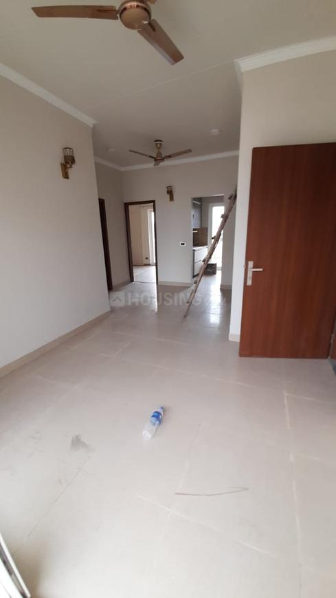 3 BHK for rent in Sector 32, Gurugram — semi-furnished — 1093 sq.ft — Central Park Flamingo Floors