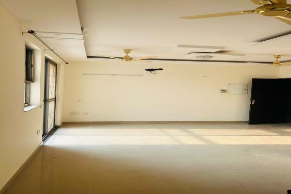 3 BHK for rent in Sector 33, Gurugram — semi-furnished — 1400 sq.ft — Unitech The Residences Gurgaon