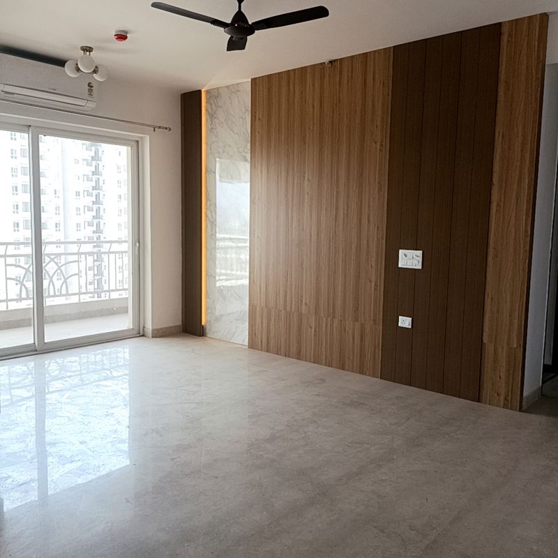 3 BHK for rent in Sector 33, Gurugram — semi-furnished — 1550 sq.ft — Unitech The Residences Gurgaon