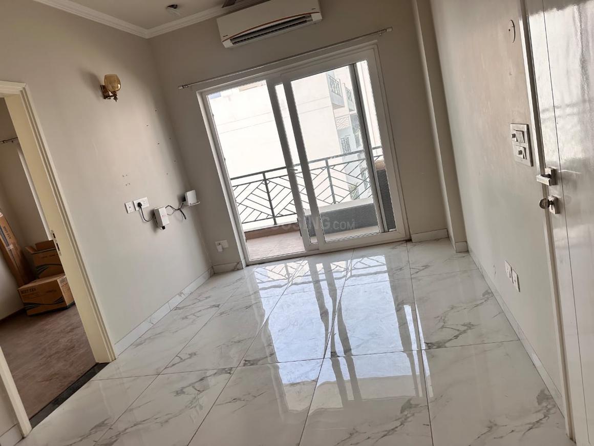 3 BHK for rent in Sector 33, Gurugram — semi-furnished — 1240 sq.ft — Central Park Flower Valley Bignonia Towers