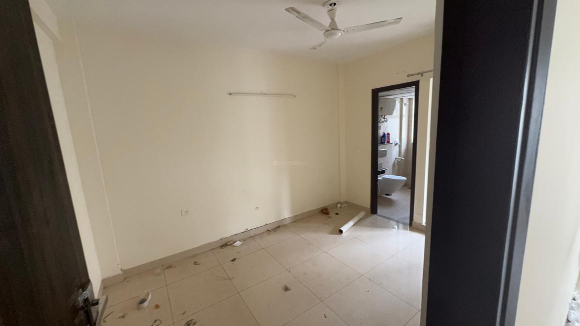 3 BHK for rent in Sector 33, Gurugram — semi-furnished — 1270 sq.ft