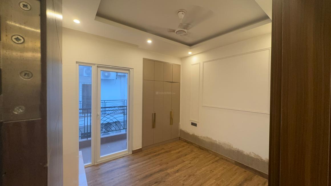 3 BHK for rent in Sector 35, Gurugram — semi-furnished — 1220 sq.ft — Trehan Luxury Floors