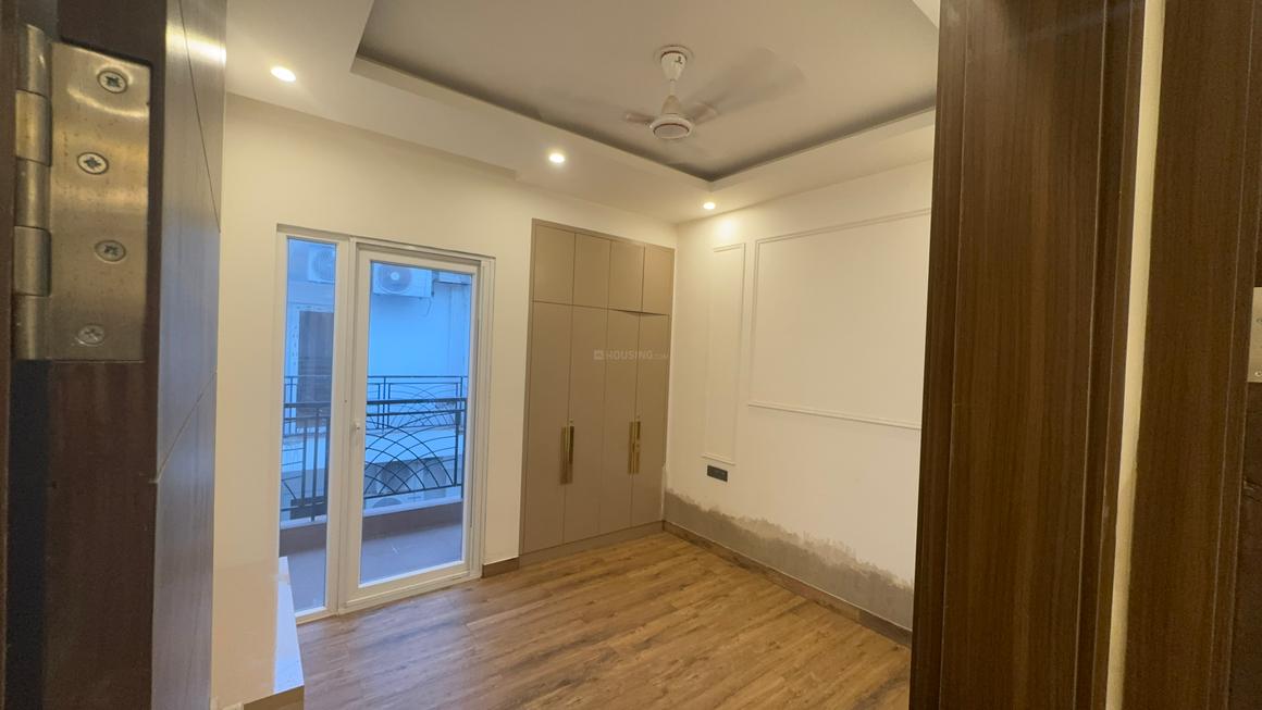 3 BHK for rent in Sector 35, Gurugram — semi-furnished — 1221 sq.ft — Trehan Luxury Floors