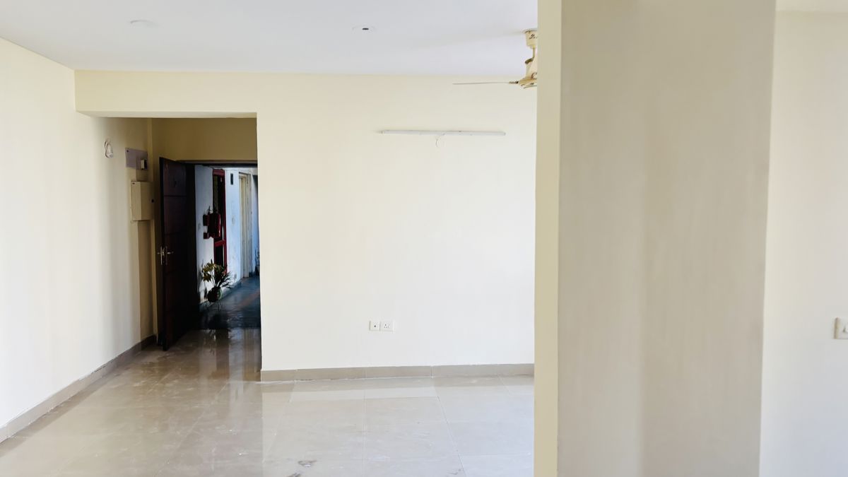 3 BHK for rent in Sector 37c, Gurugram — semi-furnished — 1760 sq.ft — Imperia Esfera
