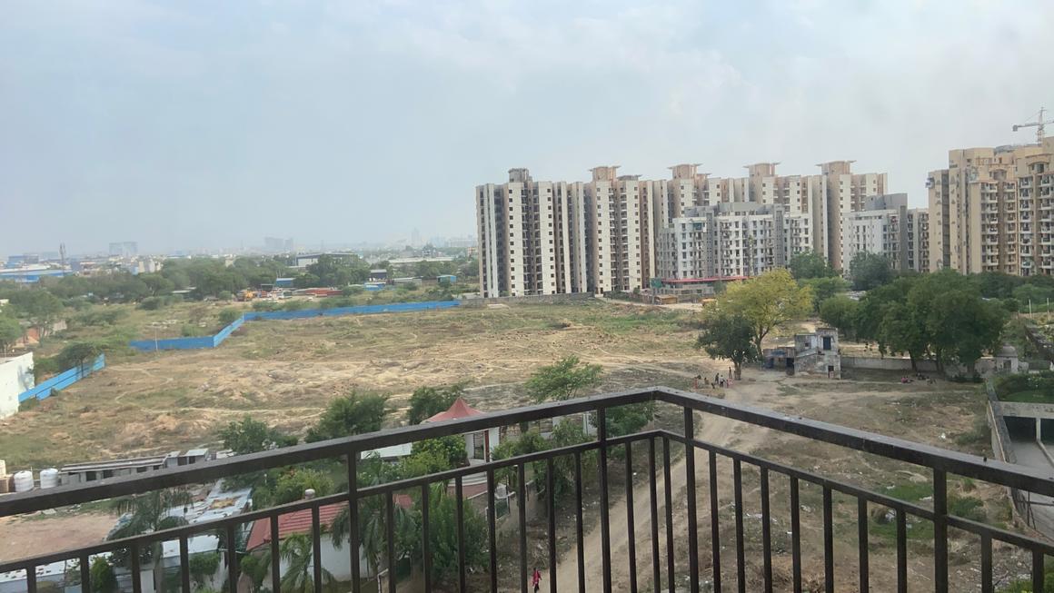 3 BHK for rent in Sector 37C, Gurugram — semi-furnished — 1578 sq.ft — Imperia Esfera
