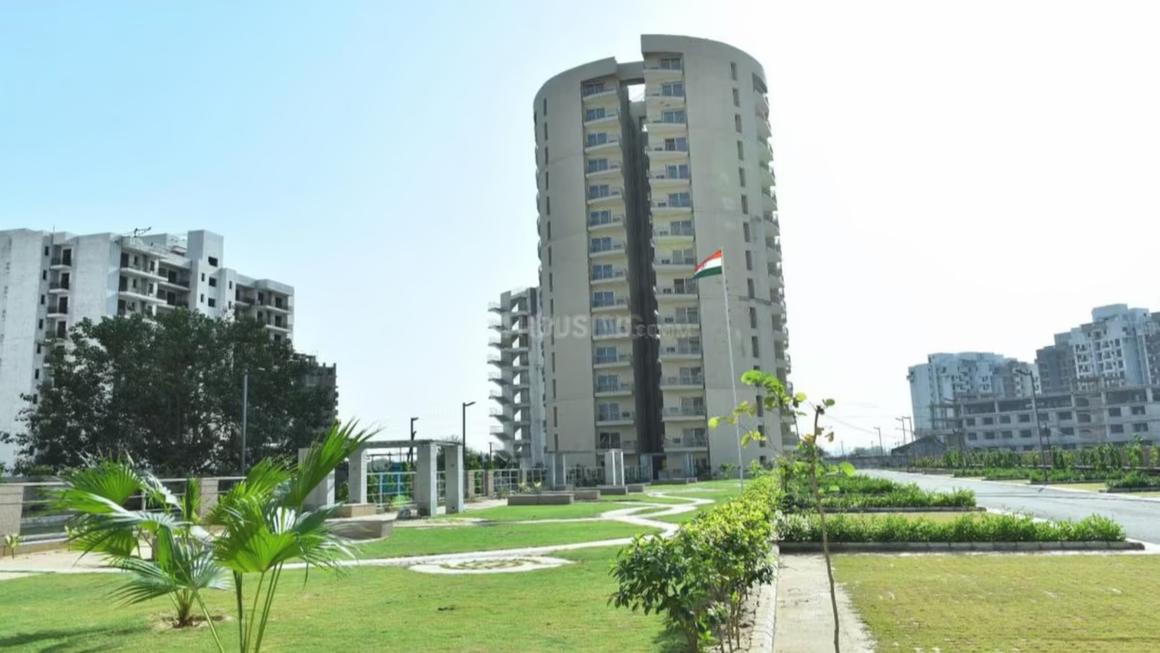 3 BHK for rent in Sector 37C, Gurugram — semi-furnished — 1950 sq.ft — ILD Greens