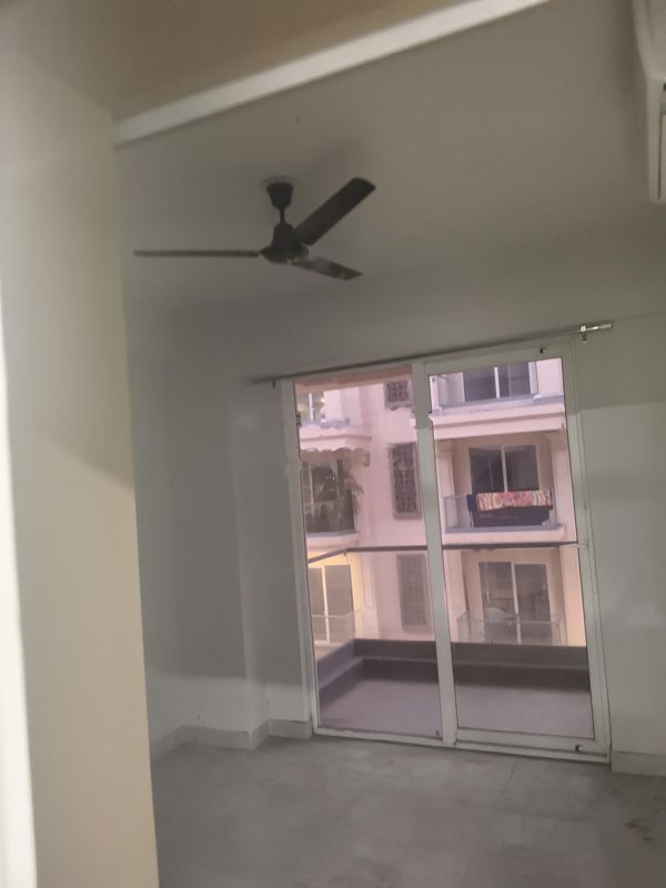 3 BHK for rent in Sector 37d, Gurugram — semi-furnished — 1555 sq.ft — Signature Global City