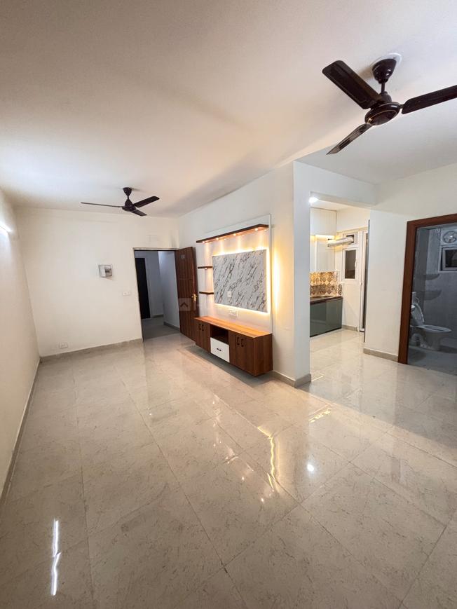 3 BHK for rent in Sector 37D, Gurugram — semi-furnished — 1000 sq.ft — Signature Global The Millennia 3