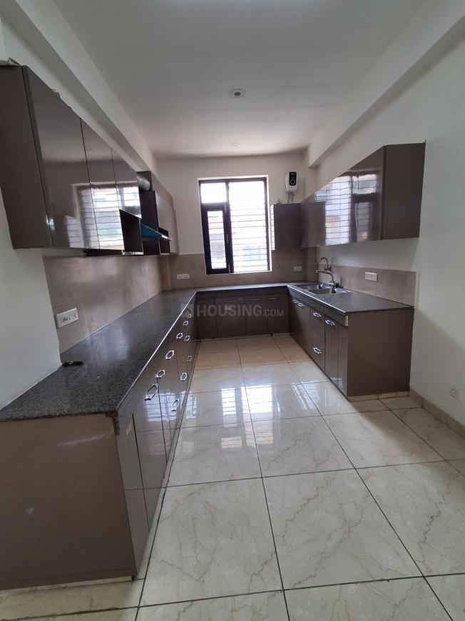 3 BHK for rent in Sector 38, Gurugram — semi-furnished — 2511 sq.ft