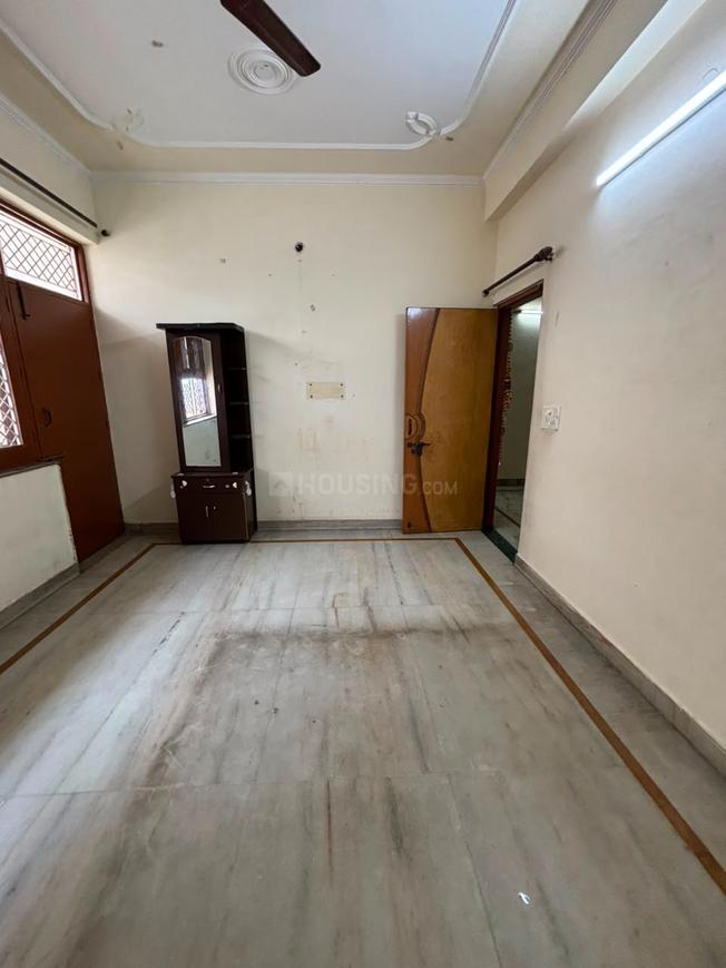 3 BHK for rent in Sector 38, Gurugram — semi-furnished — 2250 sq.ft