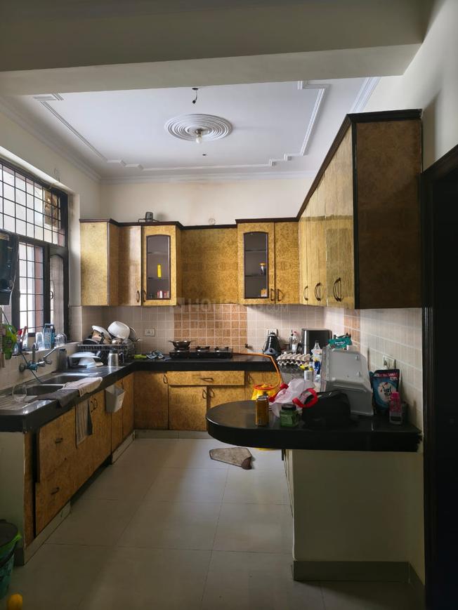 3 BHK for rent in Sector 39, Gurugram — semi-furnished — 2200 sq.ft
