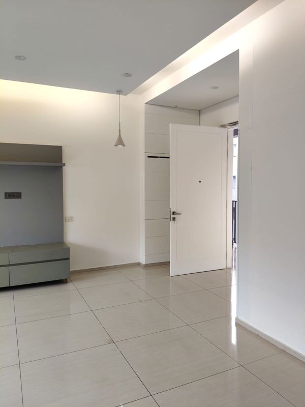 3 BHK for rent in Sector 42, Gurugram — semi-furnished — 1850 sq.ft — Central Park I