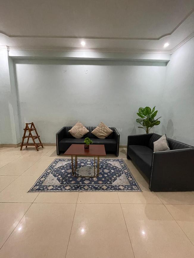 3 BHK for rent in Sector 42, Gurugram — 2000 sq.ft