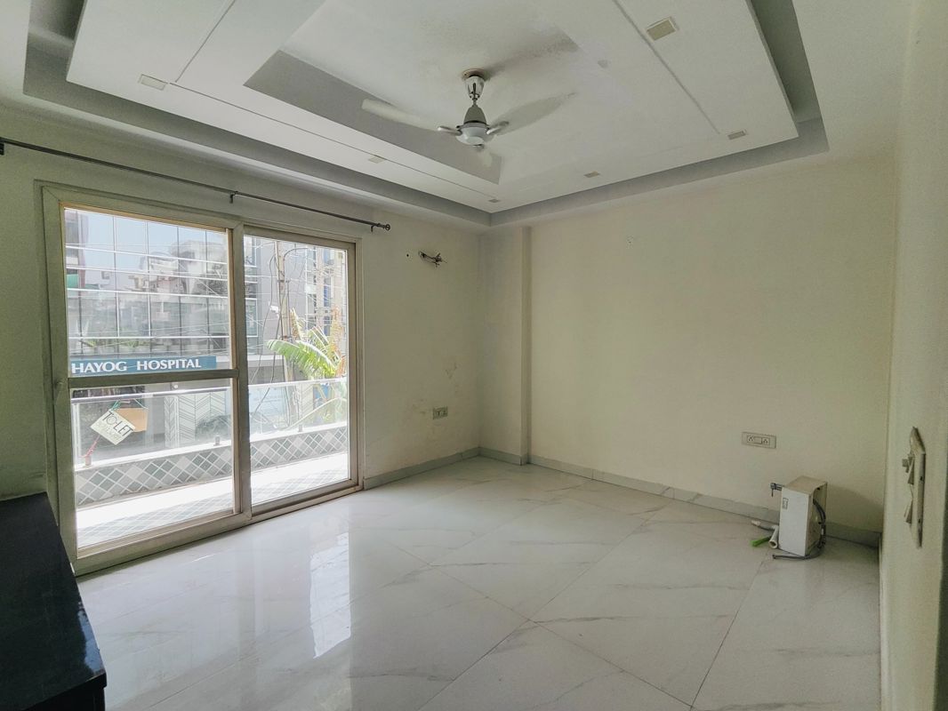 3 BHK for rent in Sector 45, Gurugram — semi-furnished — 1950 sq.ft