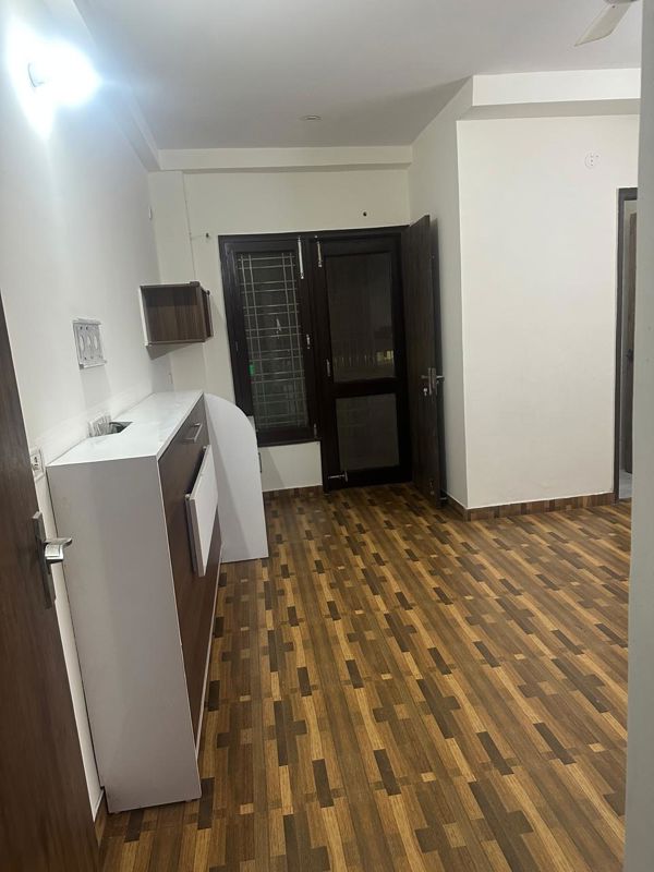 3 BHK for rent in Sector 48, Gurugram — semi-furnished — 1900 sq.ft — Vipul World Plots