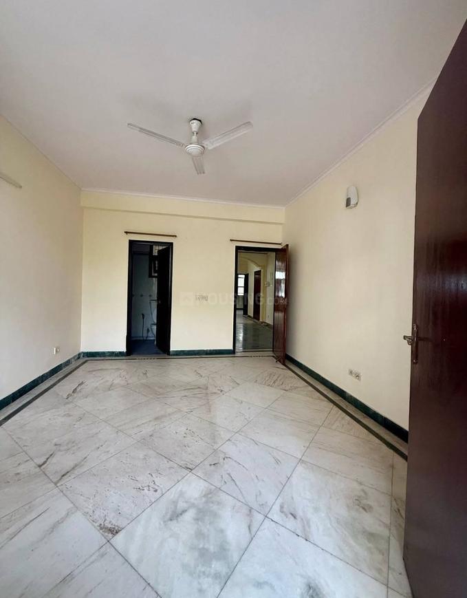 3 BHK for rent in Sector 49, Gurugram — semi-furnished — 2385 sq.ft — Uppal Southend