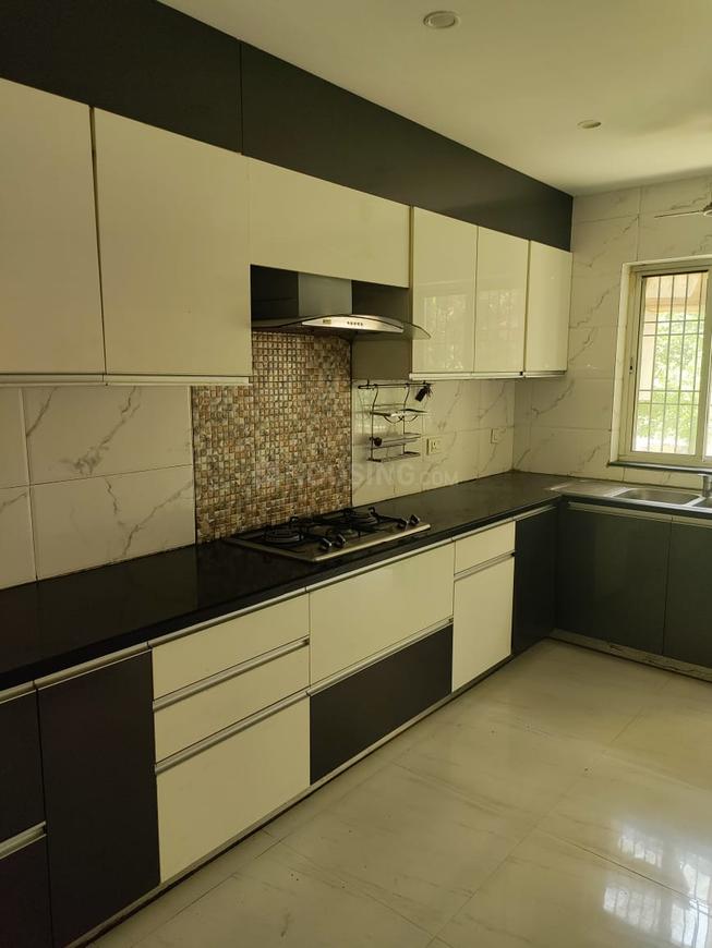 3 BHK for rent in Sector 49, Gurugram — semi-furnished — 2500 sq.ft — Unitech South City II