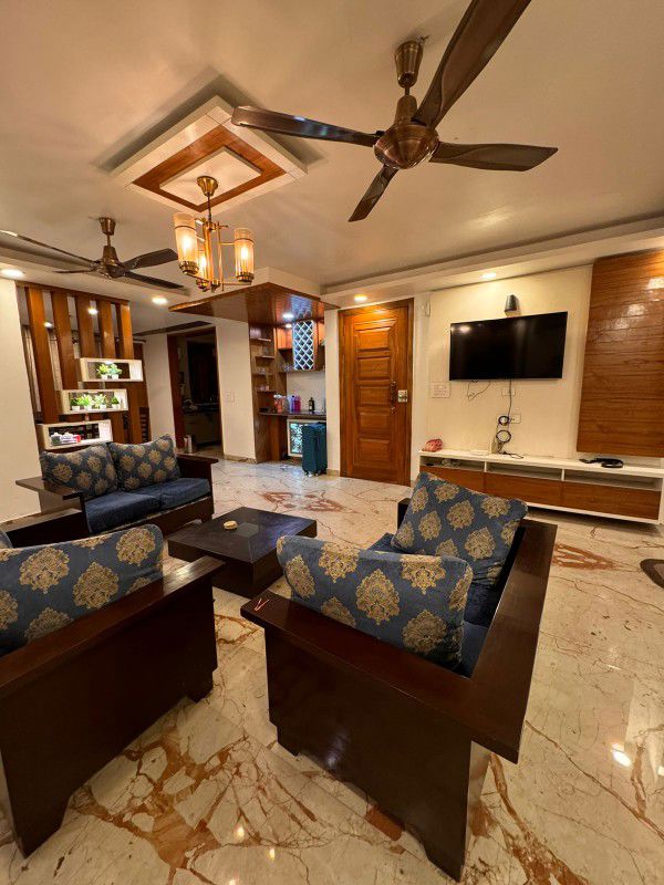 3 BHK for rent in Sector 5, Gurugram — semi-furnished — 1912 sq.ft