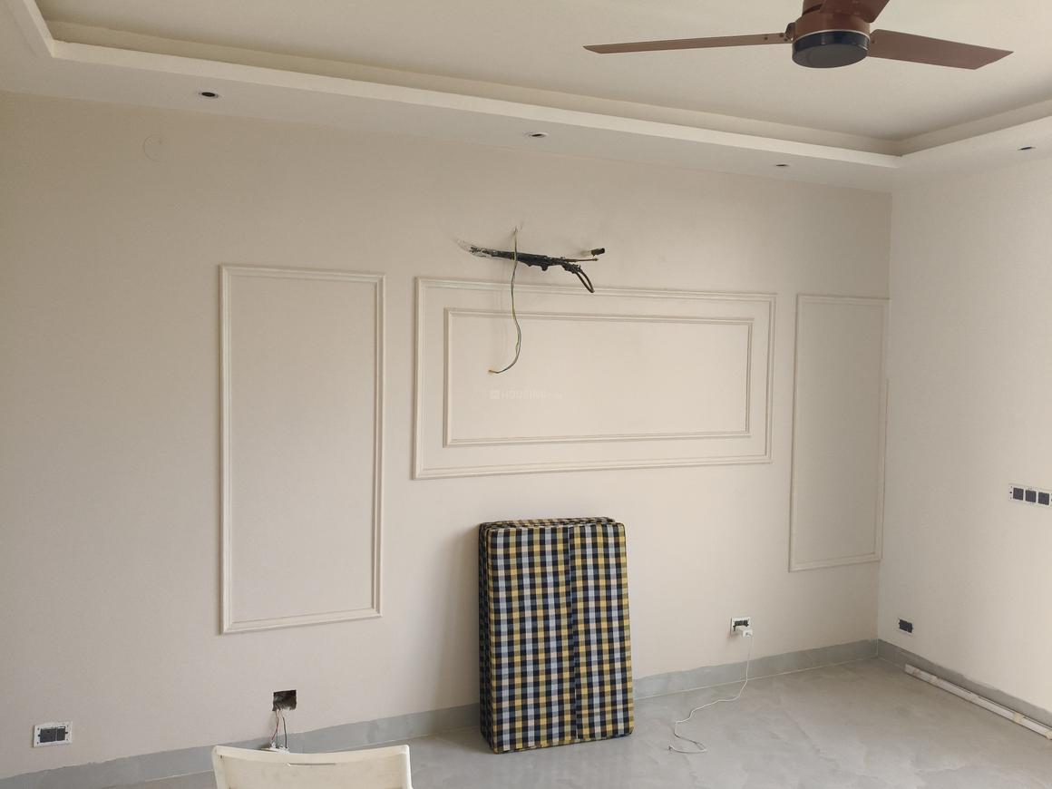3 BHK for rent in Sector 5, Gurugram — semi-furnished — 1400 sq.ft — Paras Ekam Homes