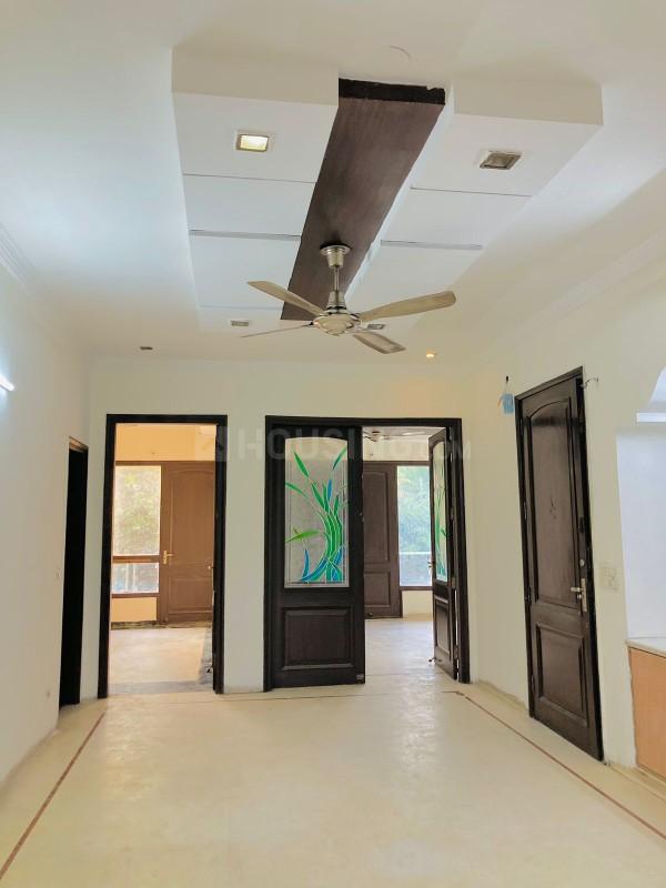 3 BHK for rent in Sector 5, Gurugram — semi-furnished — 1736 sq.ft