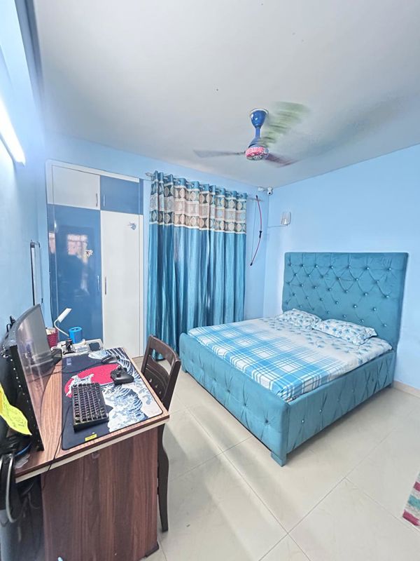 3 BHK for rent in Sector 50, Gurugram — semi-furnished — 1158 sq.ft — Unitech Woodstock Floors