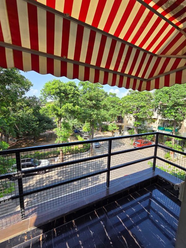 3 BHK for rent in Sector 50, Gurugram — semi-furnished — 2150 sq.ft — Unitech South City II