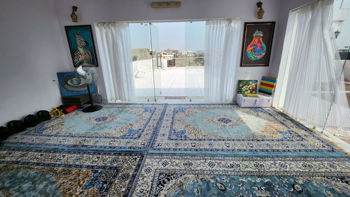 3 BHK for rent in Sector 51, Gurugram — unfurnished — 160 sq.ft