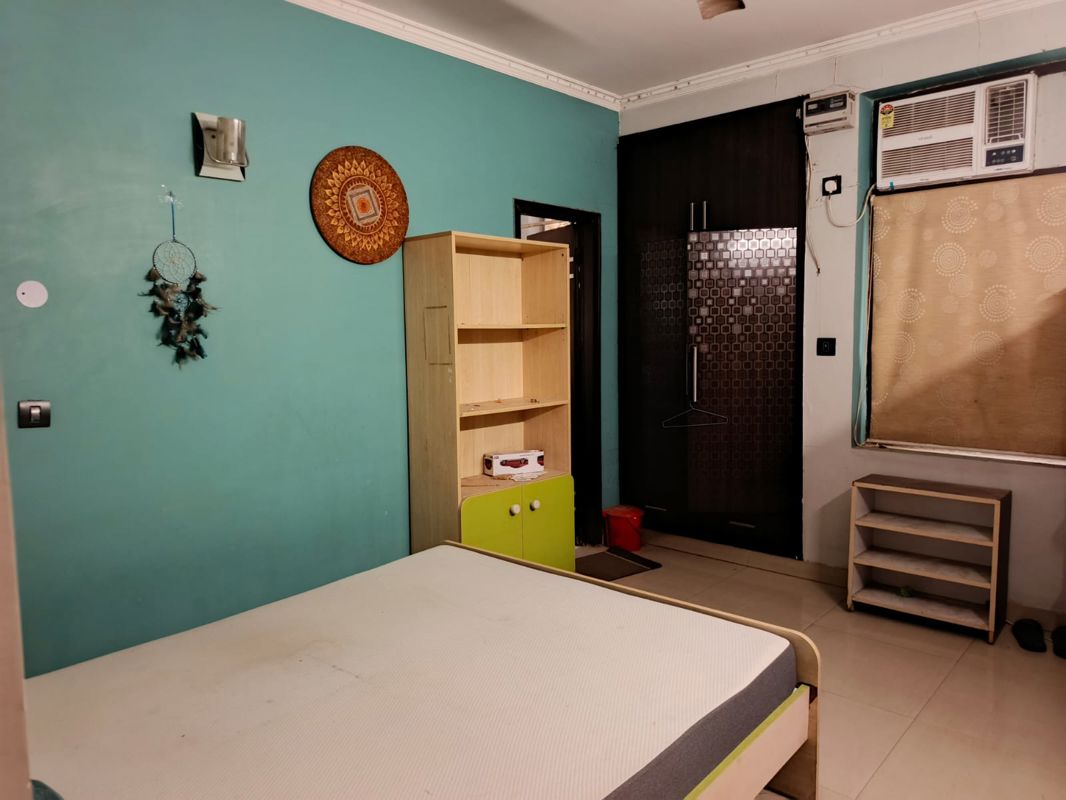 3 BHK for rent in Sector 51, Gurugram — semi-furnished — 240 sq.ft — Orchid Island