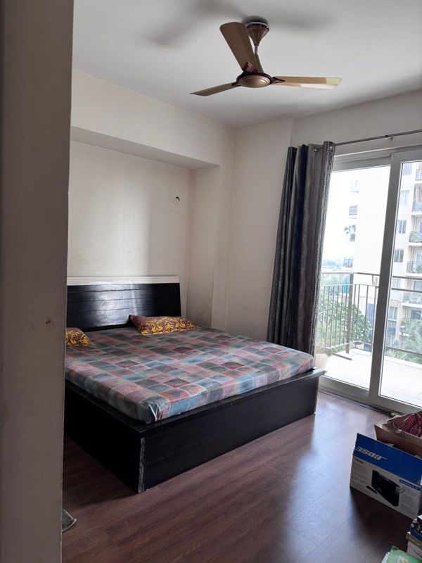 3 BHK for rent in Sector 51, Gurugram — semi-furnished — 1560 sq.ft — Orchid Island