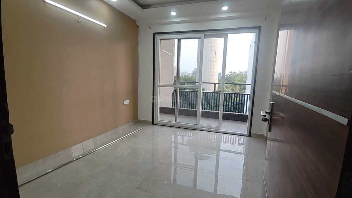 3 BHK for rent in Sector 51, Gurugram — semi-furnished — 1650 sq.ft