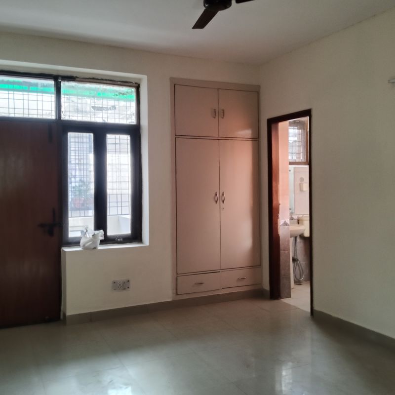 3 BHK for rent in Sector 52, Gurugram — semi-furnished — 1385 sq.ft — Ardee City