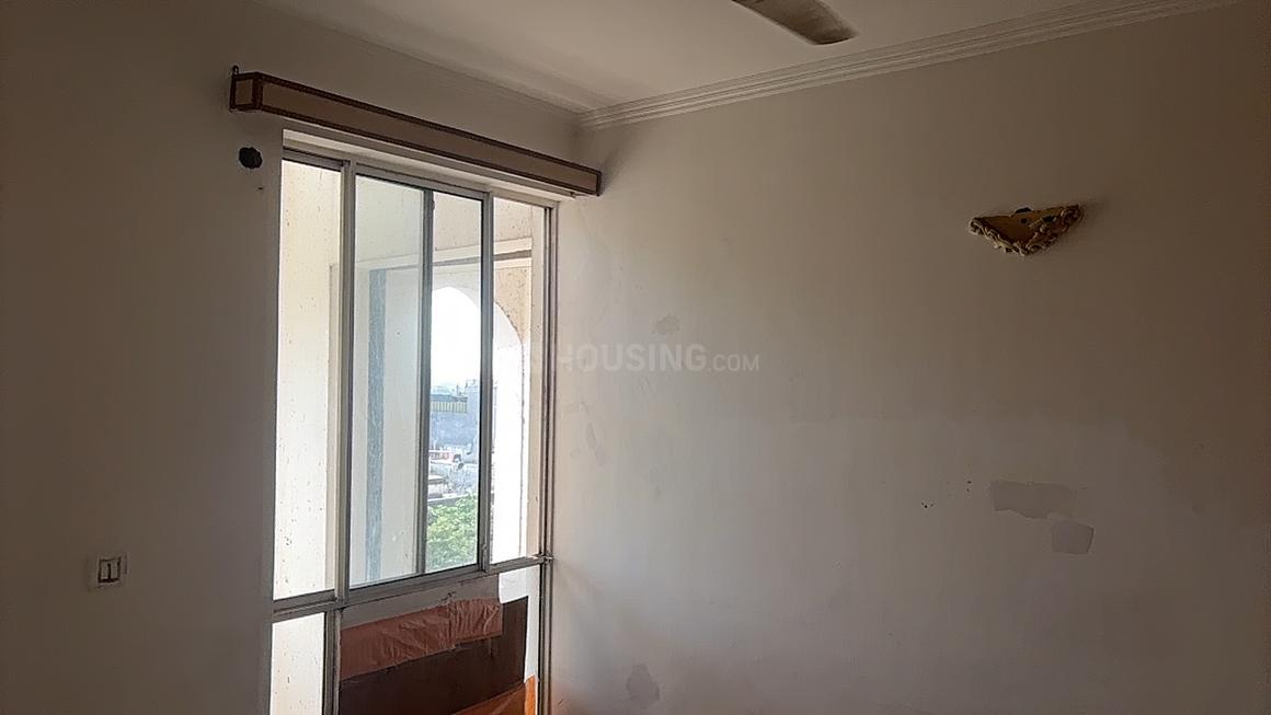 3 BHK for rent in Sector 53, Gurugram — semi-furnished — 1350 sq.ft — DLF Carlton Estate